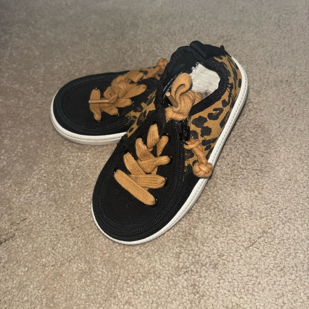 Billy Footwear Toodler Girl’s Black Cheetah Print Low top Sneaker Shoes AFO SMO